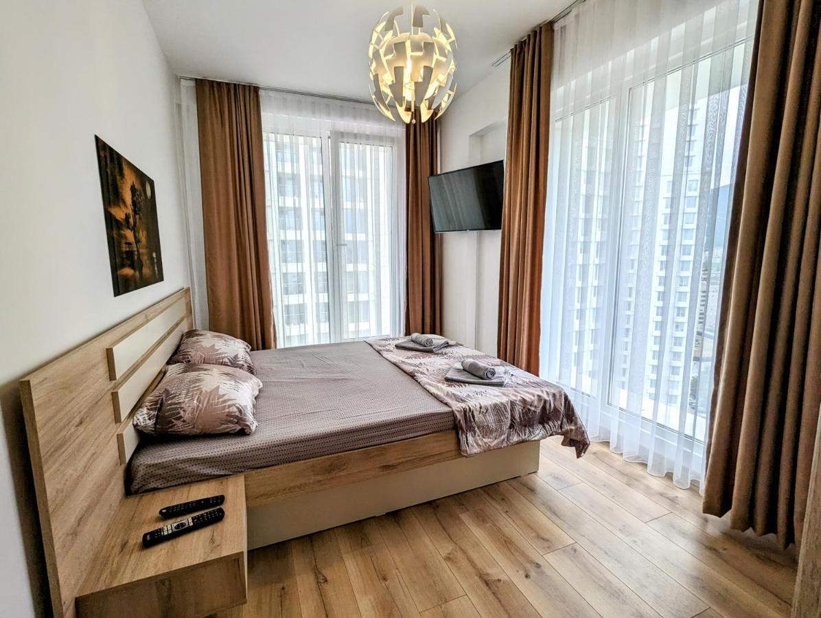 16th Floor Sky View With Pool And Fitness *